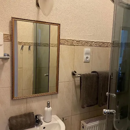 Travel Vendeghaz Apartment Sopron